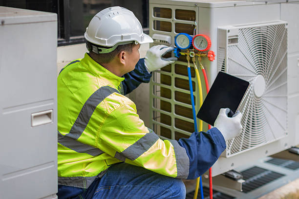 Professional Hvac technician working in Sandy Spring, MD